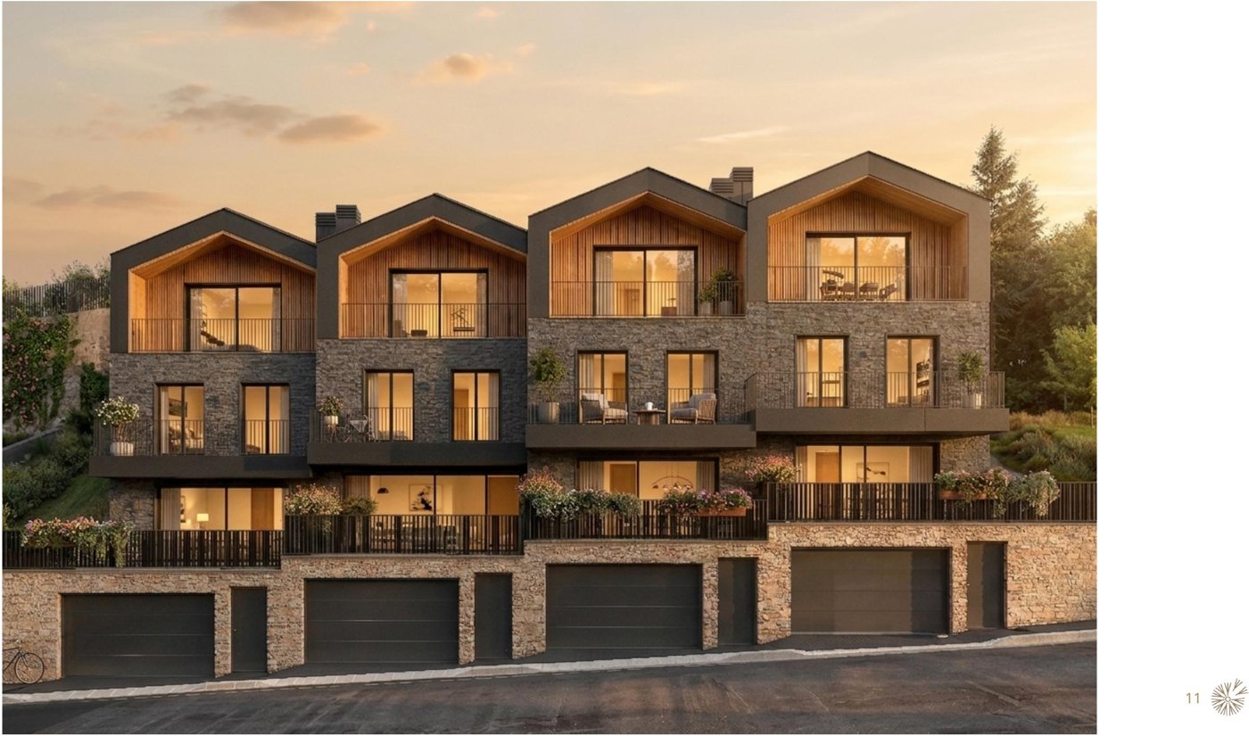 Fachada del Residencial Prat Gran en Ordino al atardecer